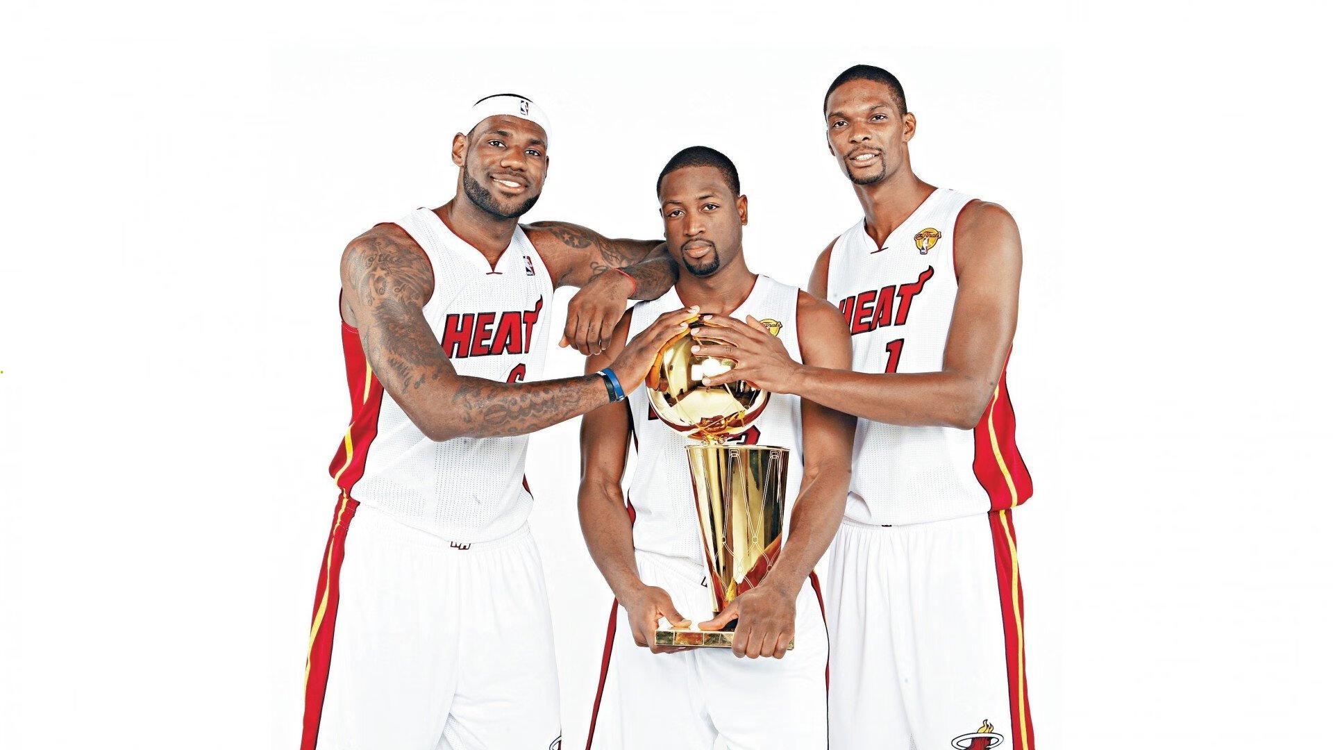 詹姆斯率队逆转取胜,湖人季后赛前景再添希望